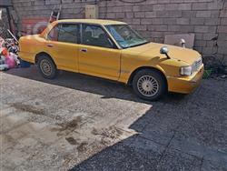 تۆیۆتا کراون